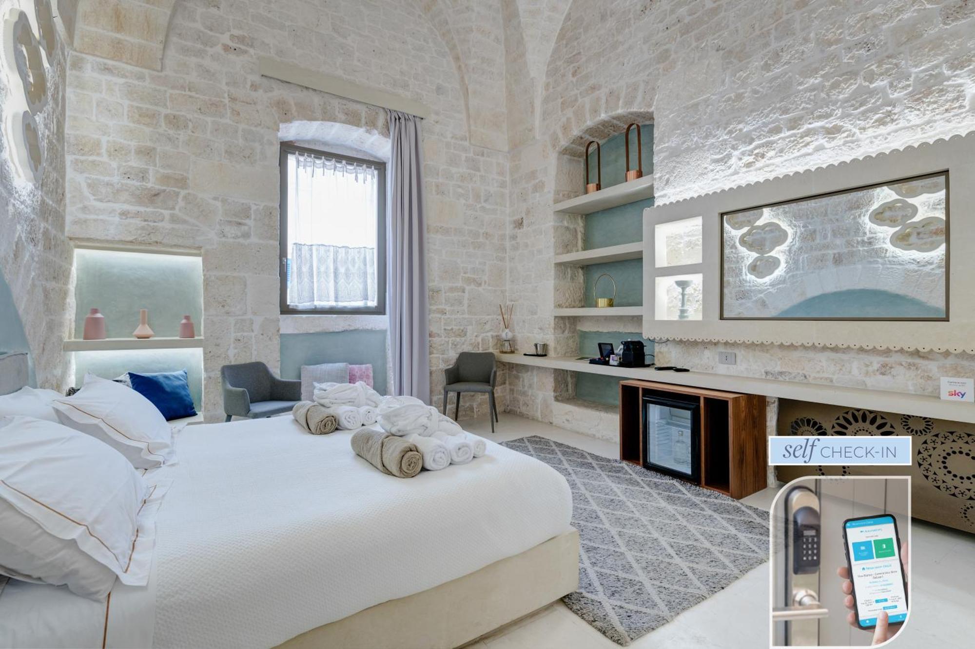 Vico Bianco Raro Smart Rooms Collection Ostuni Kültér fotó