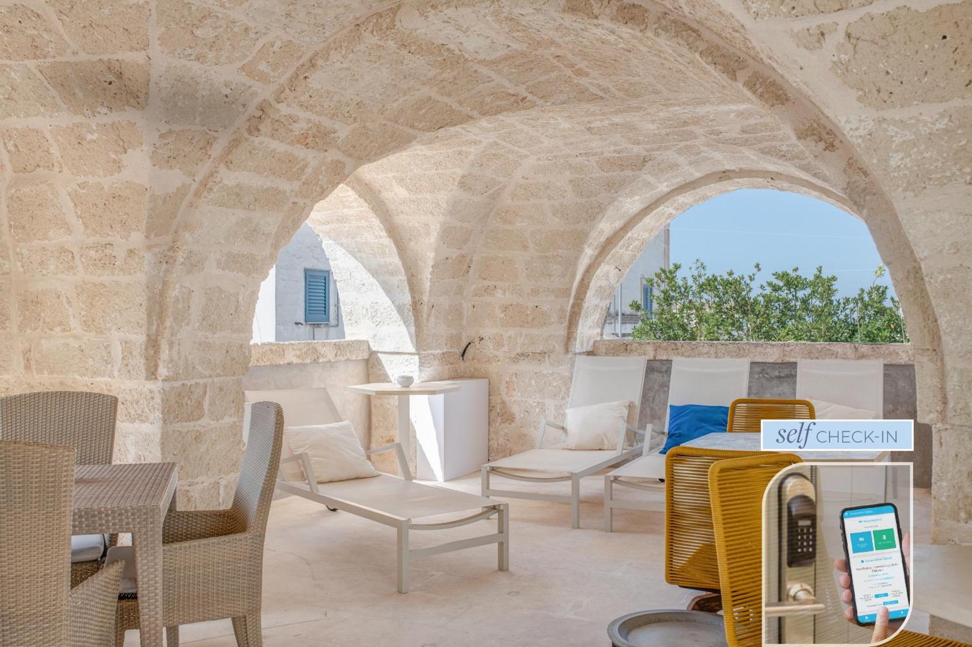 Vico Bianco Raro Smart Rooms Collection Ostuni Kültér fotó